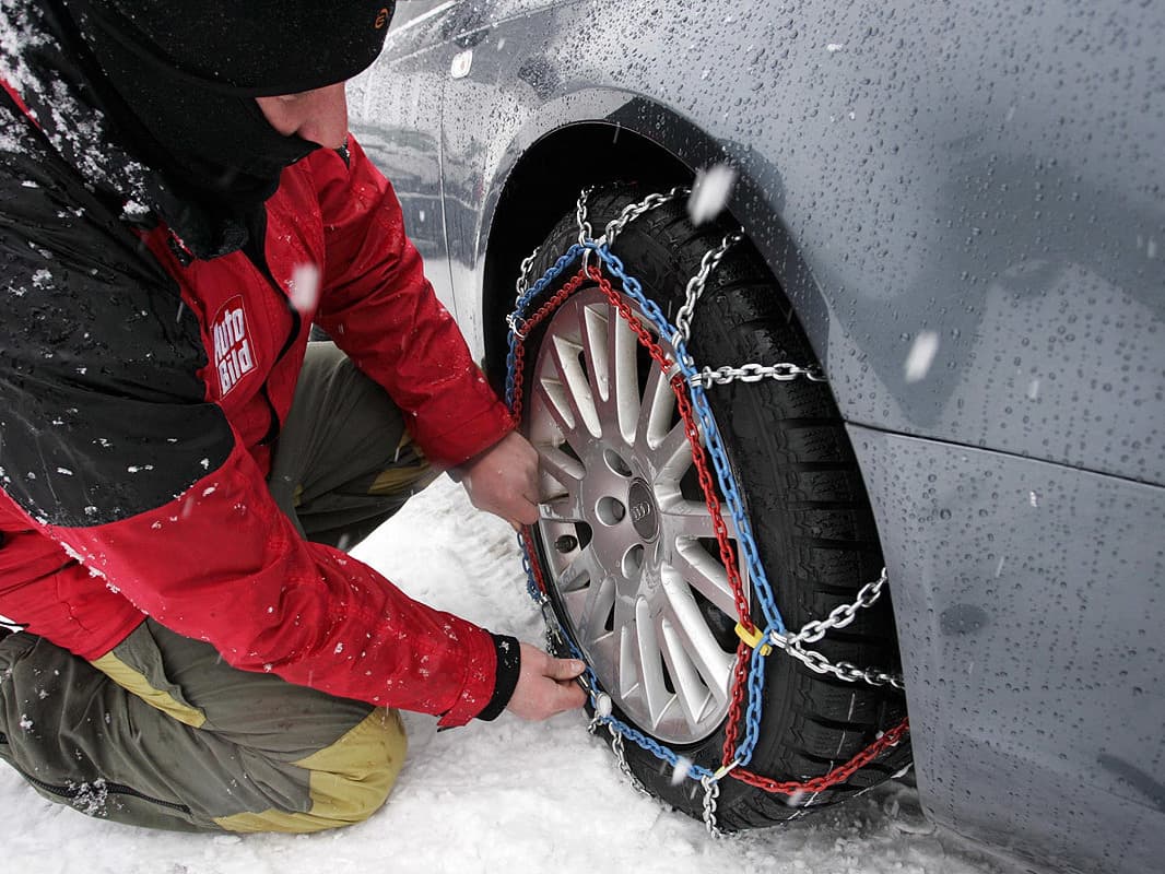 Schneeketten Kaufberatung: So Finden Sie Die Perfekte Schneekette für Ihr Fahrzeug bei Schneeketten4u