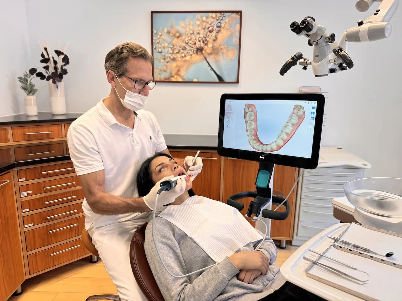 Von der ersten Beratung bis zur letzten Schiene: Die Invisalign Behandlung im Detail