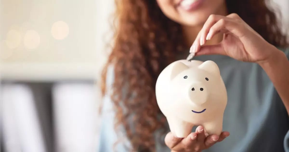 ETF Sparplan oder klassische Geldanlage? Was sich langfristig lohnt