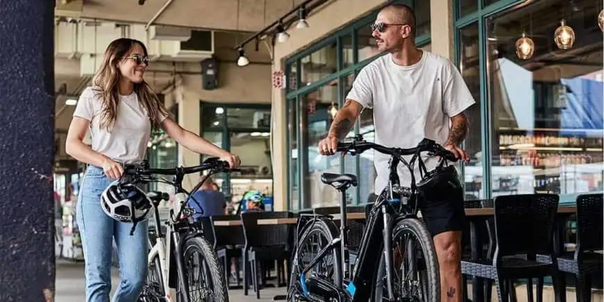 Kompaktes Design, maximale Leistung: Die faltbaren Elektrofahrräder von Adoebike