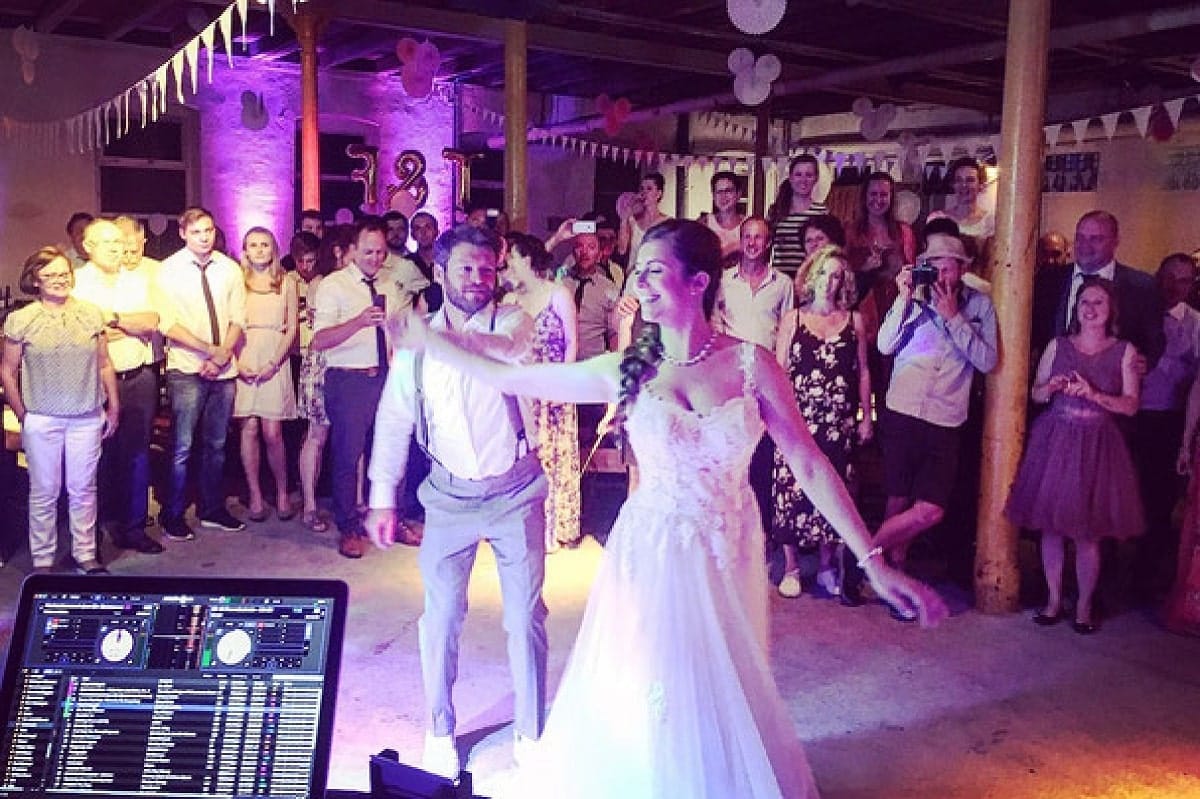 Hochzeits-DJ Oberösterreich: Professioneller Musikservice für Ihre Hochzeit