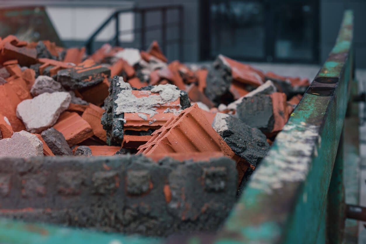 Bauschutt entsorgen: Kosten und Gebühren im Überblick für Hamburg