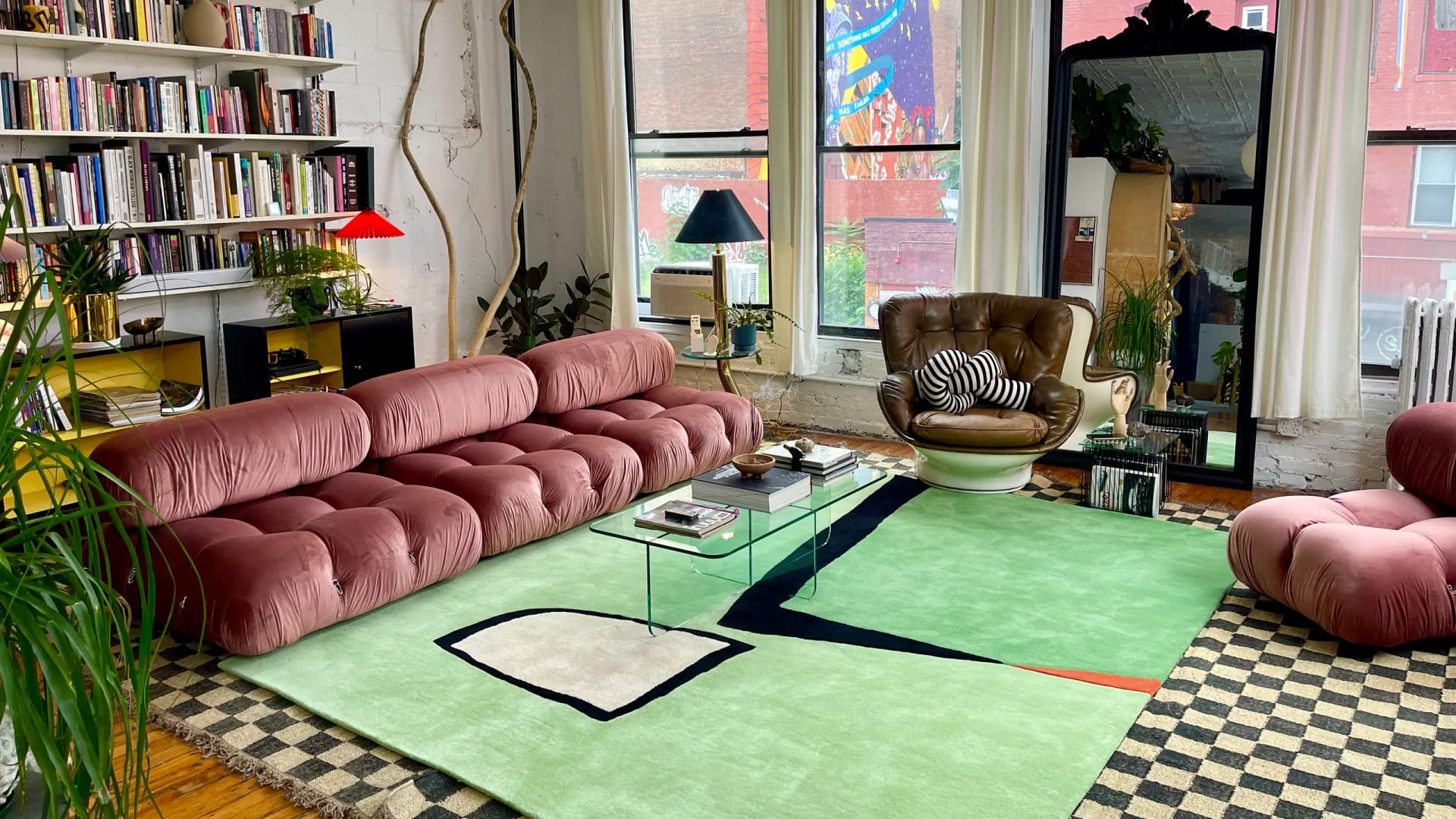 Retro Trends neu erleben: Entdecken Sie die zeitlosen Klassiker im Fifties Store für ein authentisches Vintage-Feeling