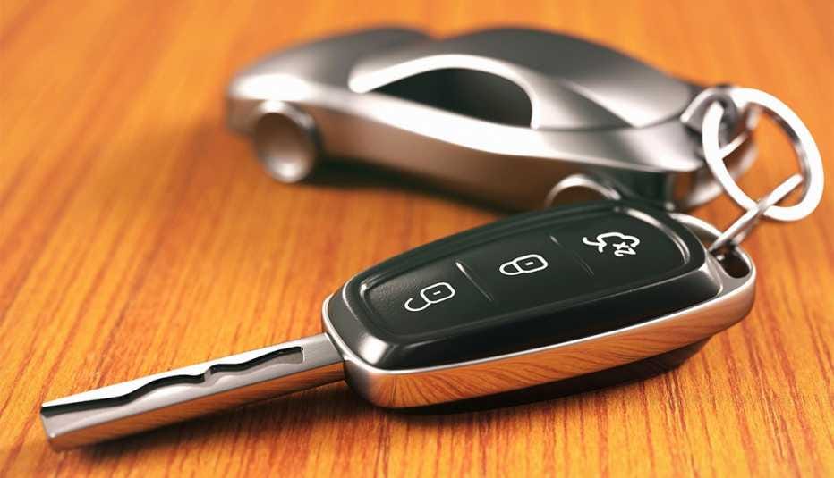 Wie Sie Ihren Autoschlüssel nachmachen lassen und gleichzeitig von Mr Keys umfangreichem Lager profitieren