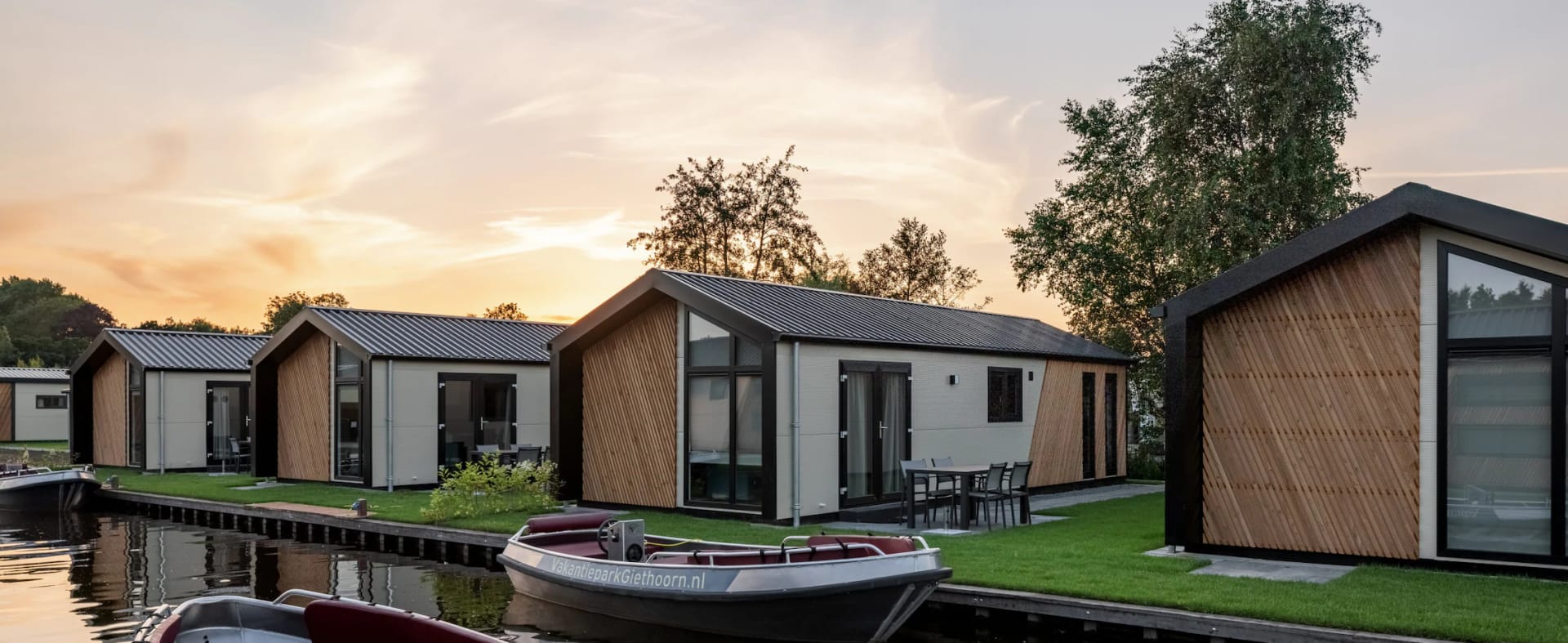 Giethoorn Holland: Ein perfektes Reiseziel für einen Tagesausflug oder Kurzurlaub