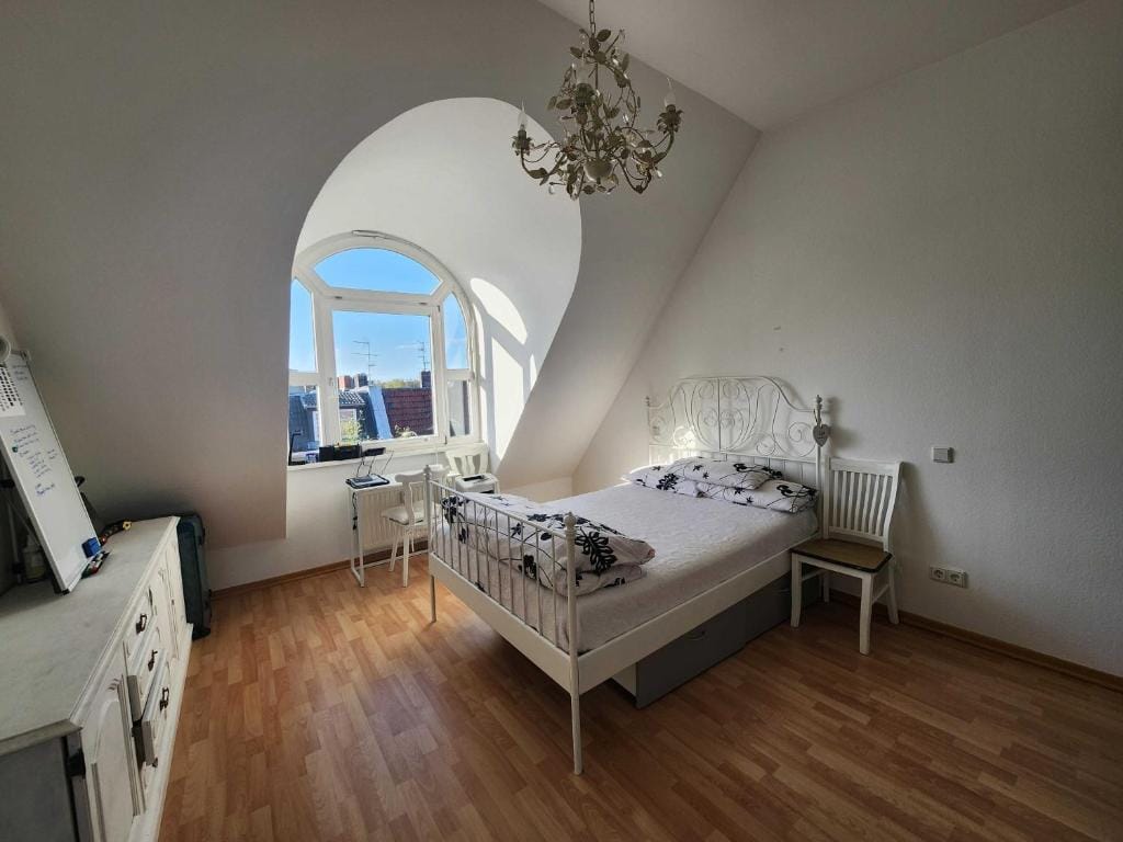 Private Room in Berlin: Experience Comfortable Living in Shared Apartments