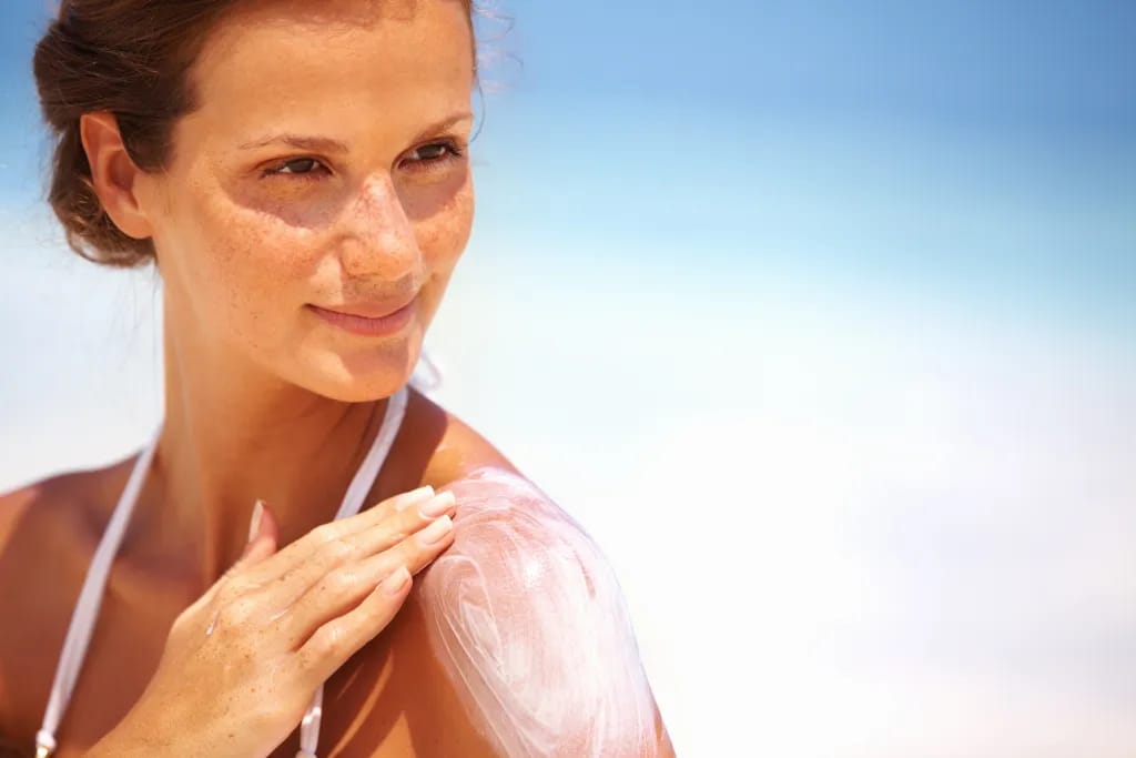 Der Erste Nachfüllbare Sonnencreme Stick: Nachhaltiger Schutz mit Innovativer Technologie