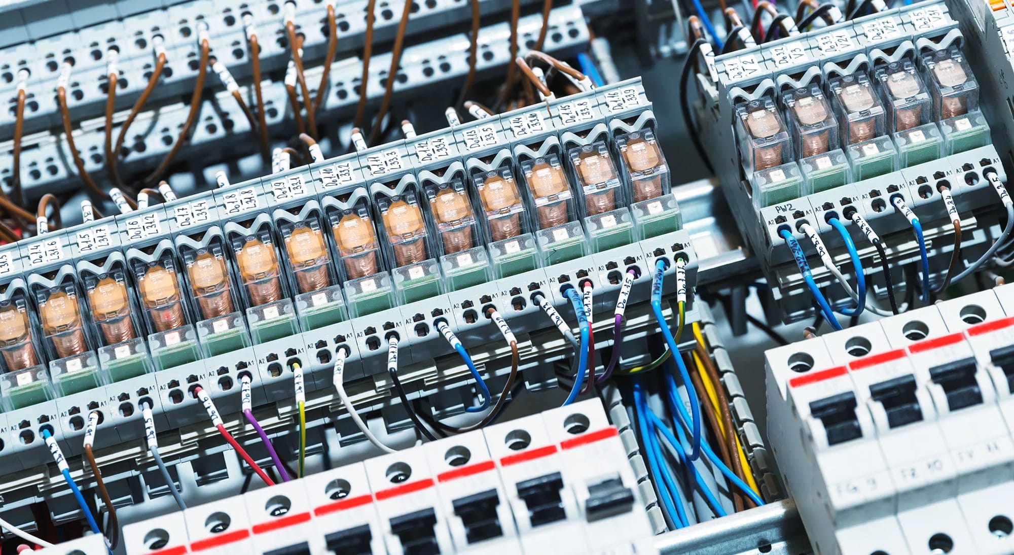 Hochwertige Elektromaterialien zu unschlagbaren Preisen bei elektrostube24!