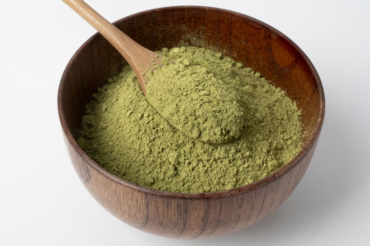 Sind Sie auf der Suche nach hochwertigem Kratom? Bestellen Sie bei uns in Deutschland und Österreich und profitieren Sie von exzellentem Kundenservice und erstklassiger Qualität.