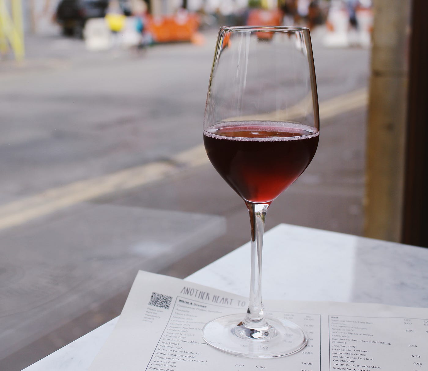 Italienischer Rotwein: Warum Nero d'Avola und Sangiovese weltweit so beliebt sind