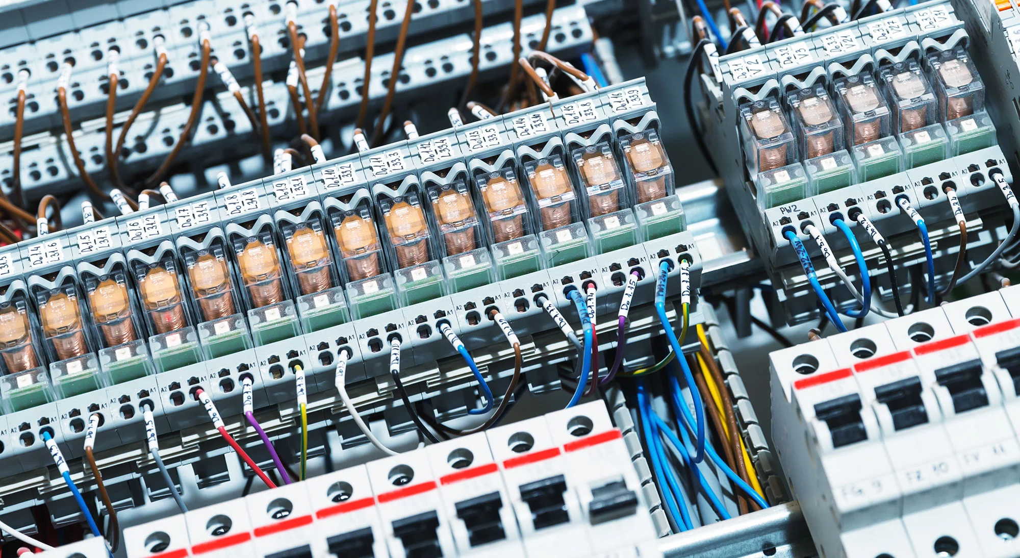 Hochwertige Elektromaterialien zu unschlagbaren Preisen bei elektrostube24!