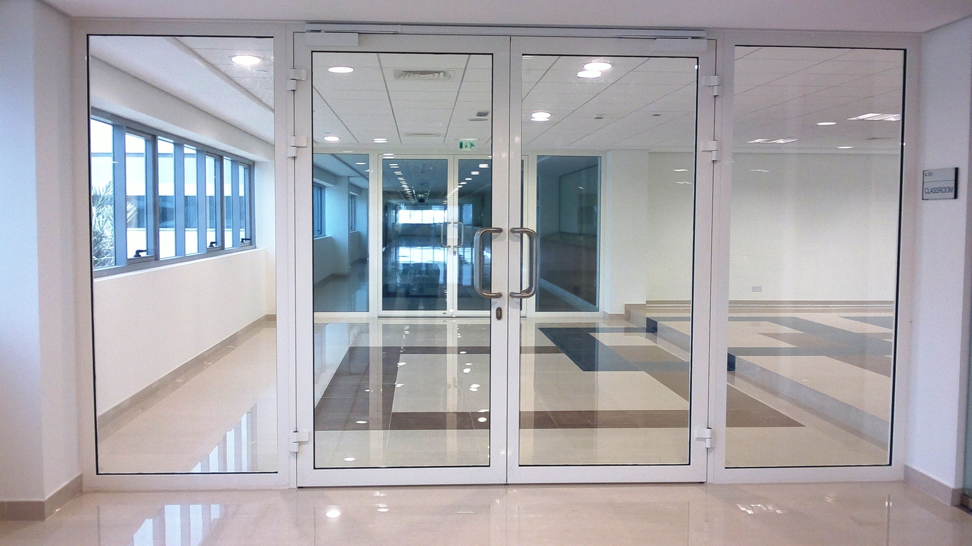 Glasbau West – Ihr Experte für exklusive Türen Krefeld