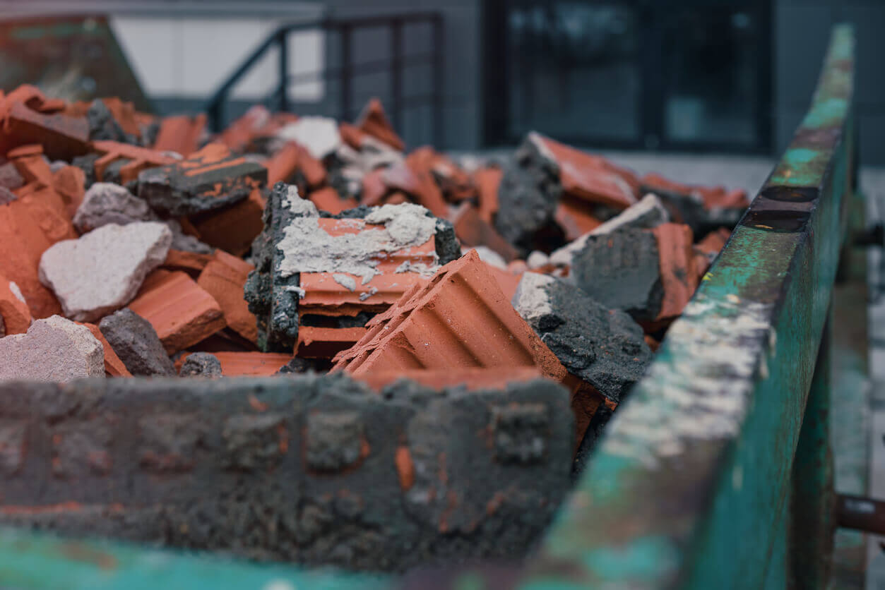 Bauschutt entsorgen: Kosten und Gebühren im Überblick für Hamburg