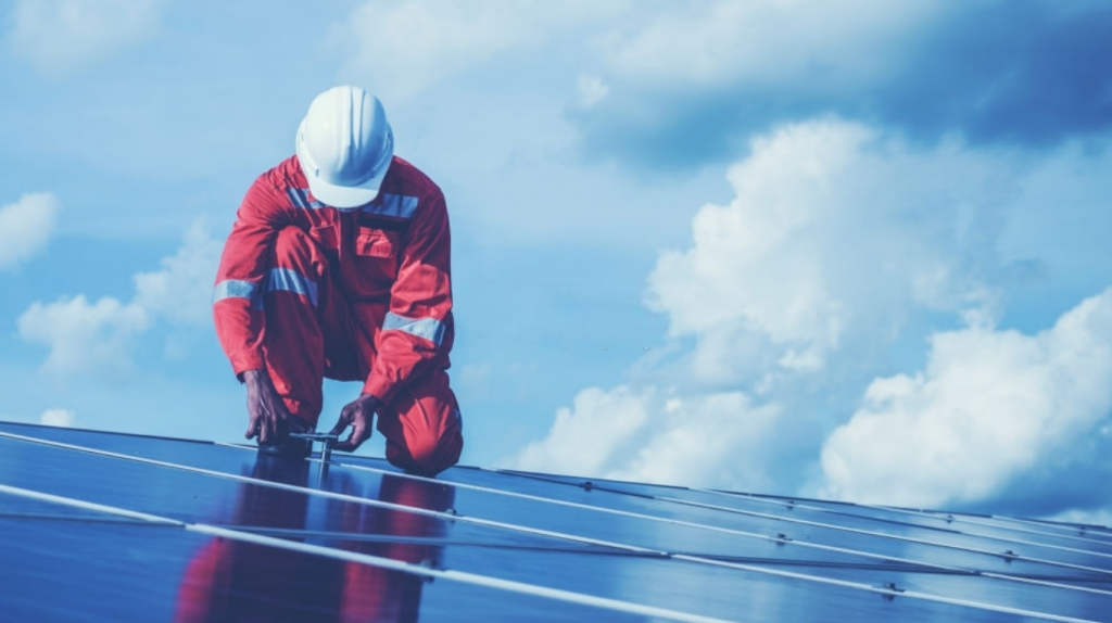 Jetzt Ihre PV Komplettanlage kaufen: Maßgeschneiderte Lösungen für maximale Energieeffizienz