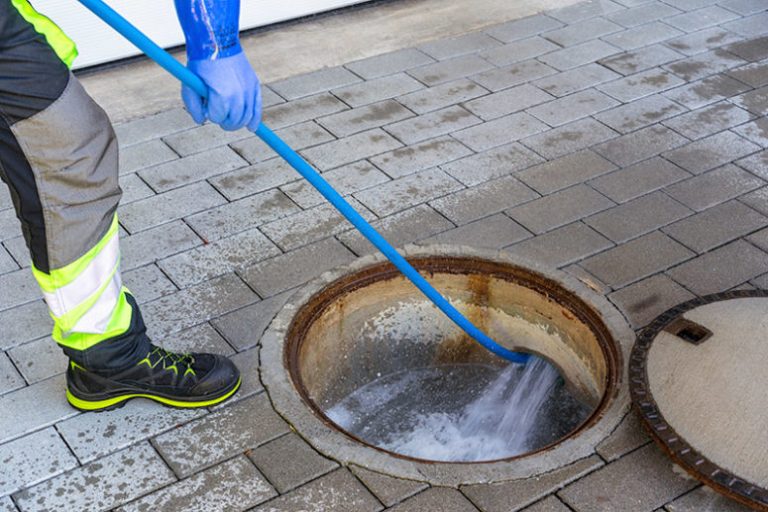 burch-kanalservice-rohrreinigung-775x517